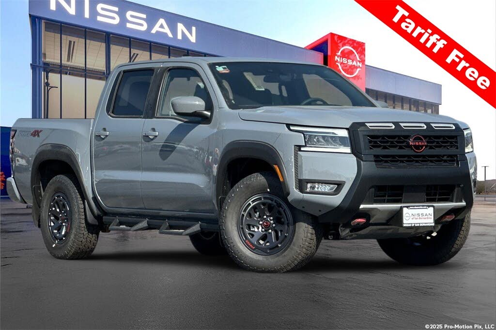 2025 Nissan Frontier PRO-4X Crew Cab 4WD