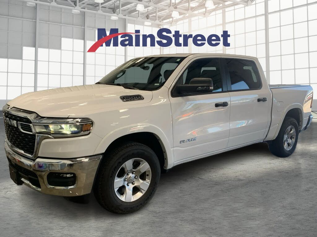 2025 RAM 1500 Big Horn Crew Cab 4WD