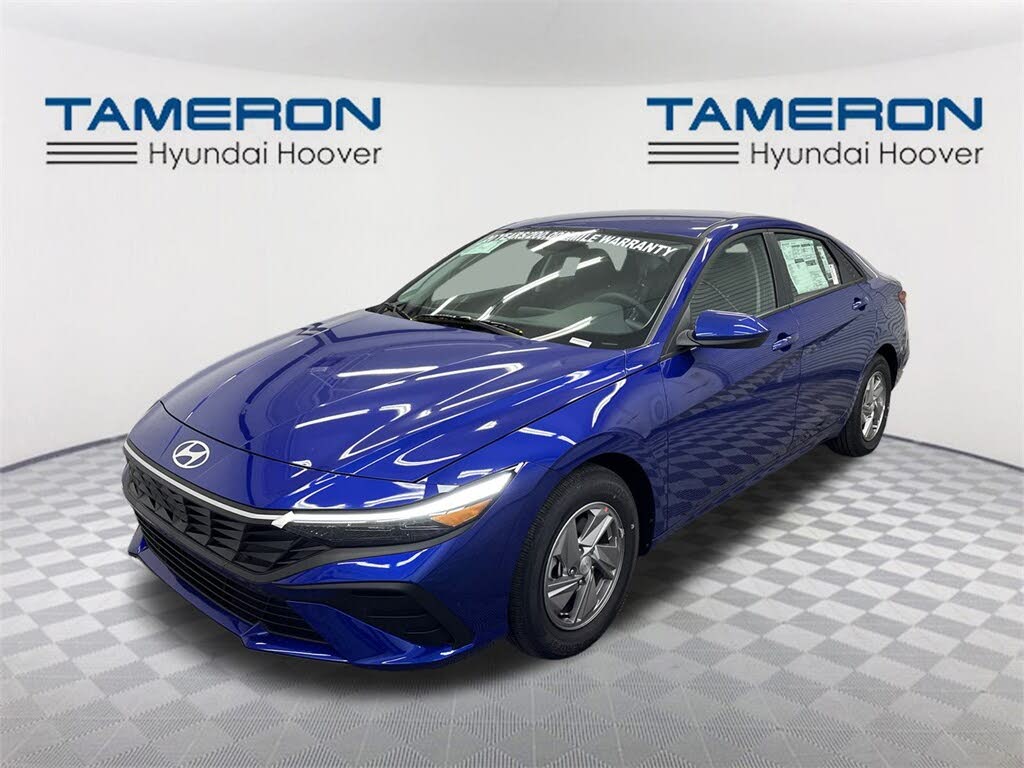 2026 Hyundai Elantra SE FWD