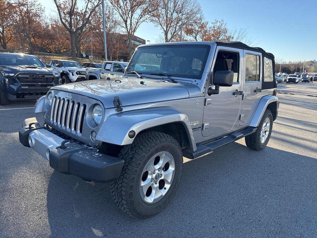 2014 Jeep Wrangler Unlimited Sahara 4WD