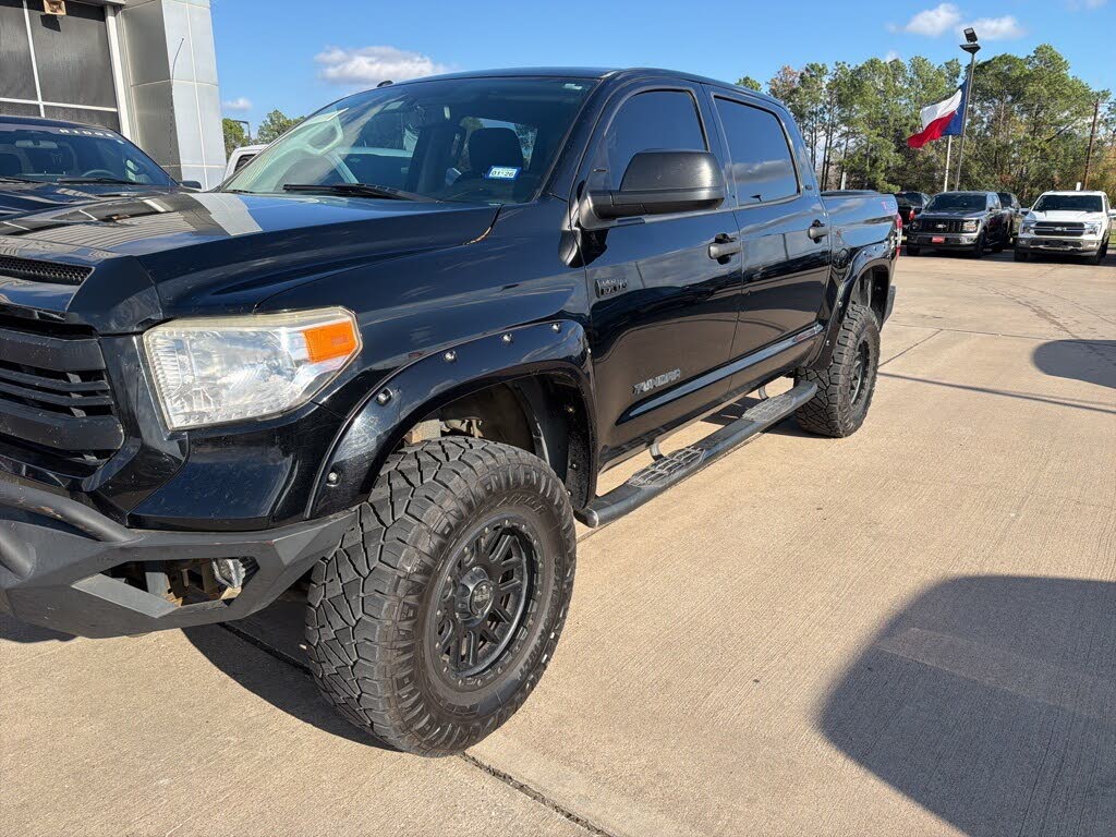 2016 Toyota Tundra SR5 CrewMax 5.7L FFV 4WD