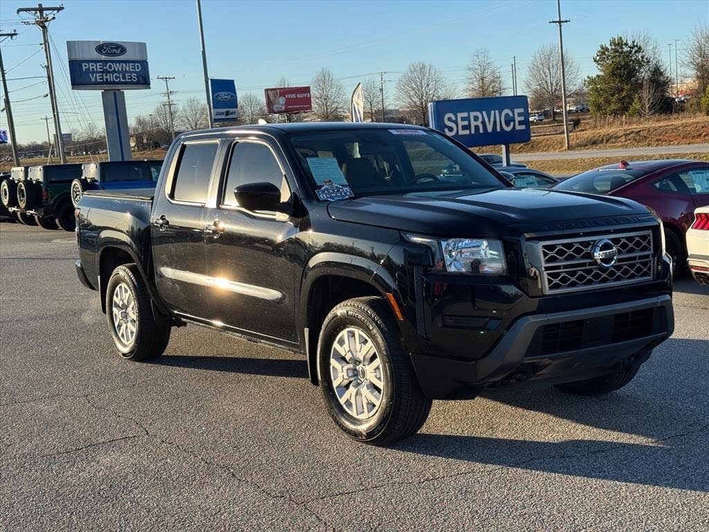 2022 Nissan Frontier SV Crew Cab 4WD