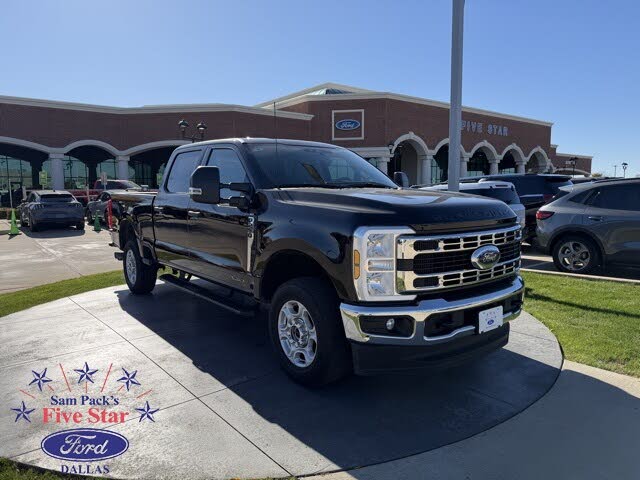 2025 Ford F-250 Super Duty XLT Crew Cab 4WD