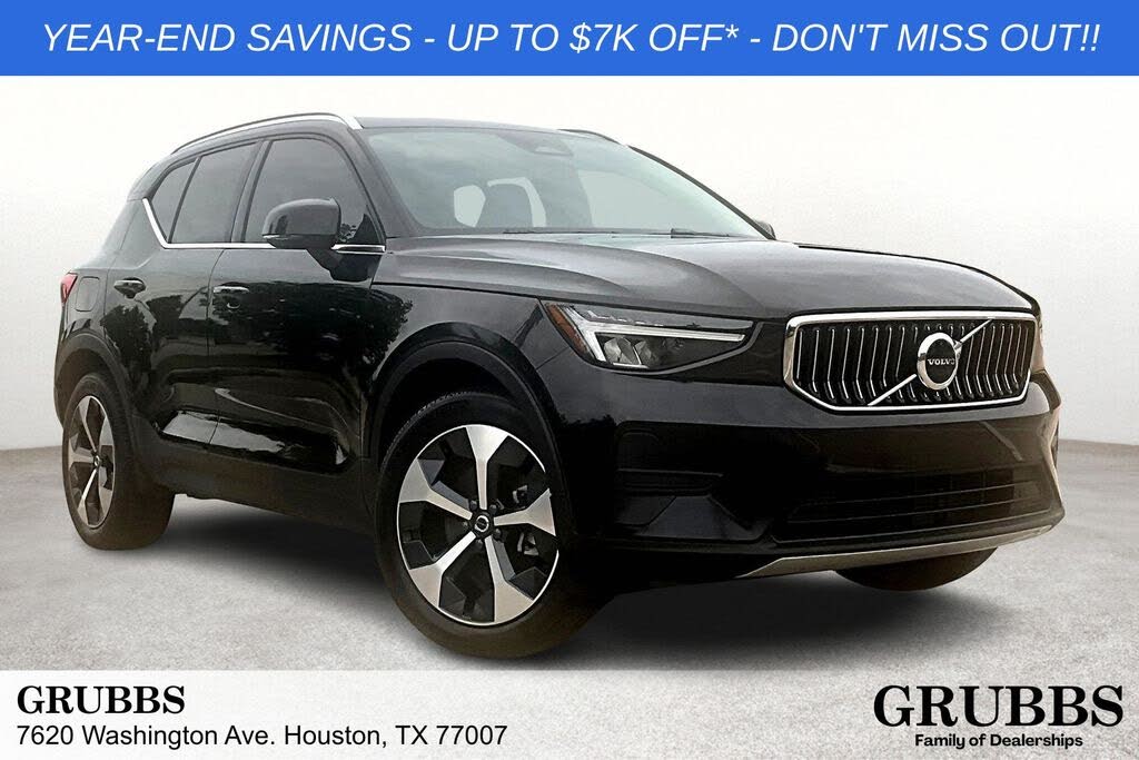 2025 Volvo XC40 B5 Core Bright Theme AWD