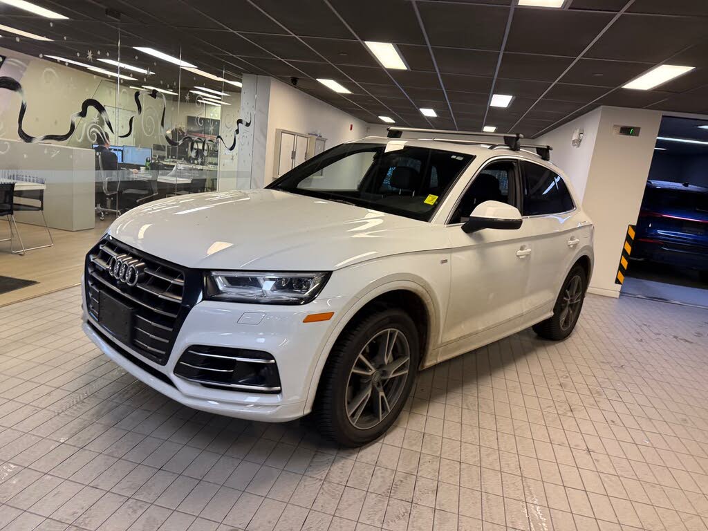 2020 Audi Q5 Hybrid Plug-in e quattro Premium 55 TFSI AWD