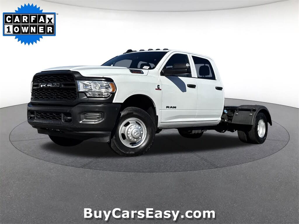 2022 RAM 3500 Chassis Tradesman Crew Cab DRW 4WD