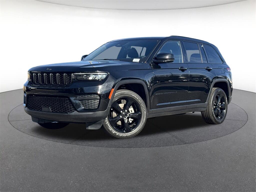 2023 Jeep Grand Cherokee Altitude 4WD