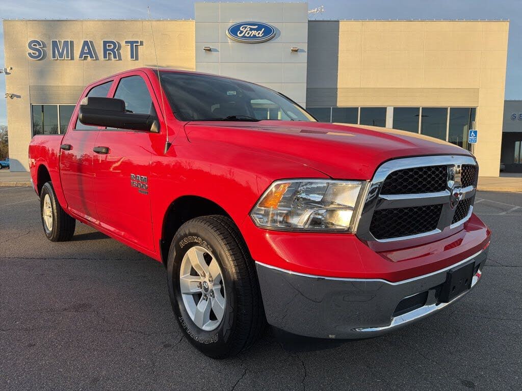 2023 RAM 1500 Classic SLT Crew Cab 4WD