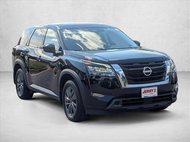 2024 Nissan Pathfinder S 4WD