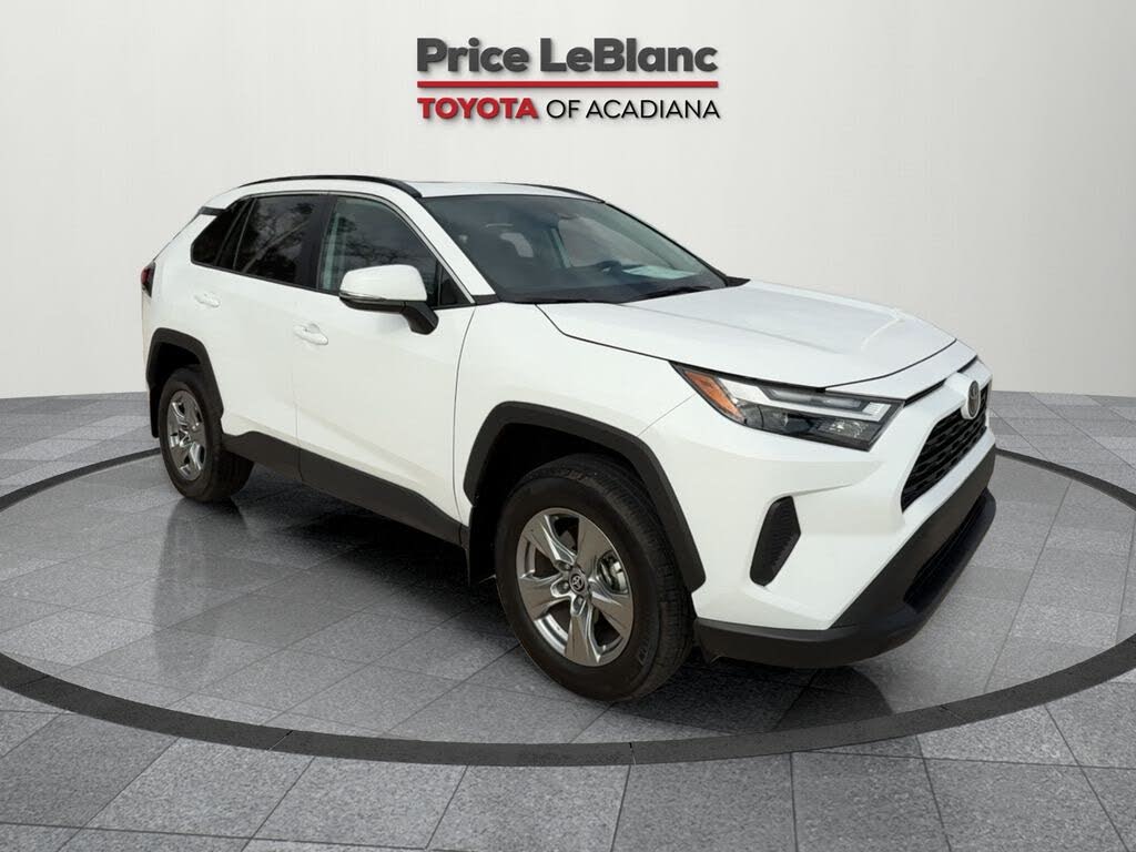 2024 Toyota RAV4 XLE FWD