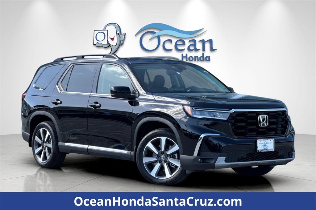 2025 Honda Pilot Touring FWD