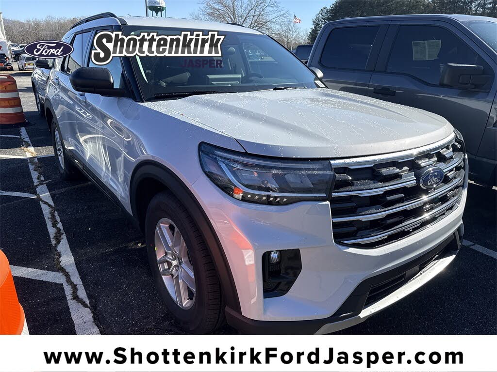 2026 Ford Explorer Active RWD