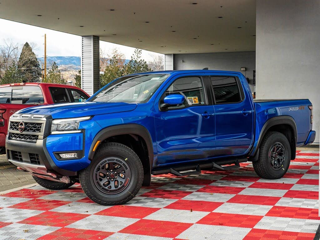 2026 Nissan Frontier PRO-4X Crew Cab 4WD
