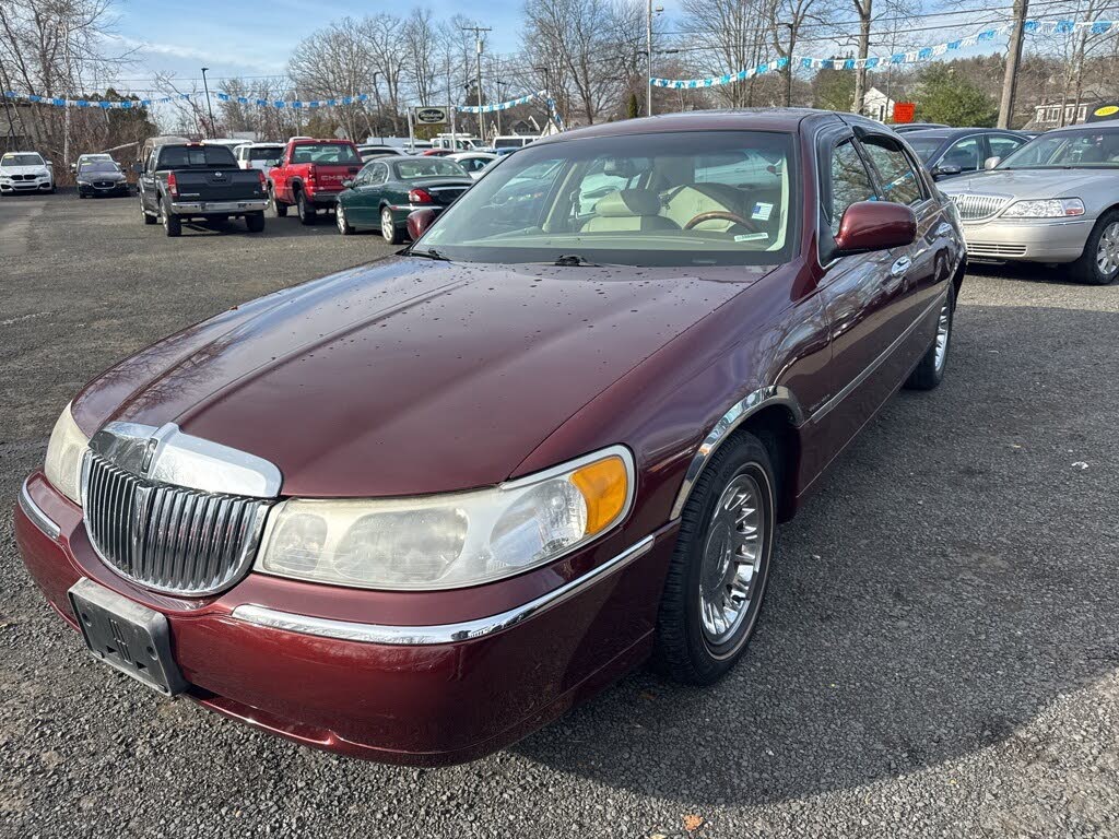 2000 Lincoln Town Car Cartier