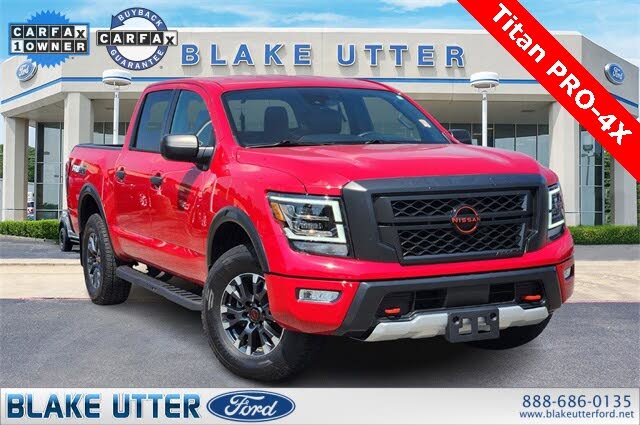 2023 Nissan Titan PRO-4X Crew Cab 4WD