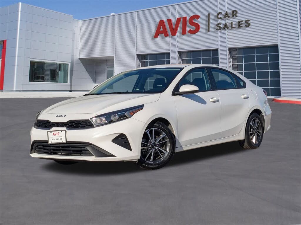 2024 Kia Forte LXS FWD