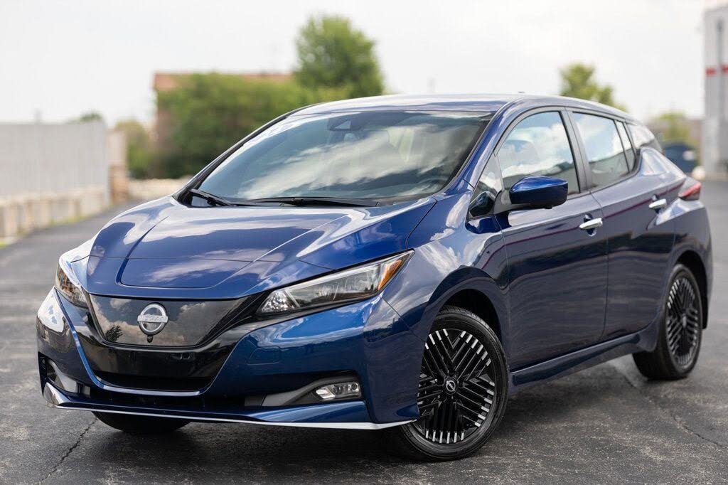 2024 Nissan LEAF SV Plus FWD
