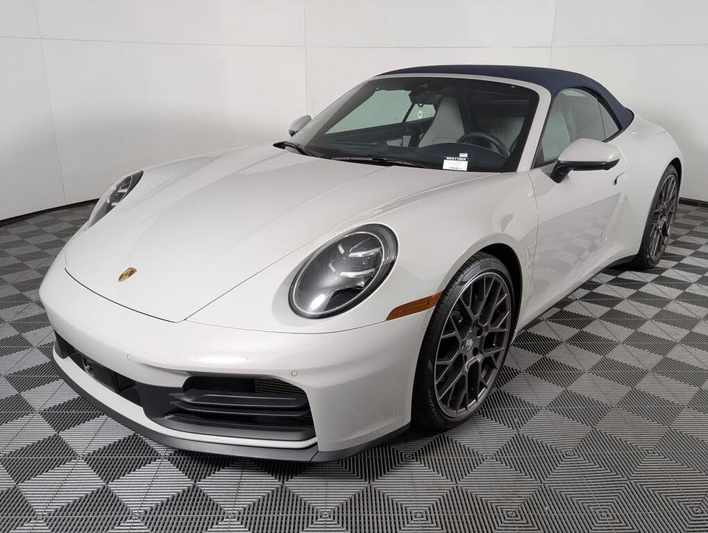 2025 Porsche 911 Carrera Cabriolet RWD