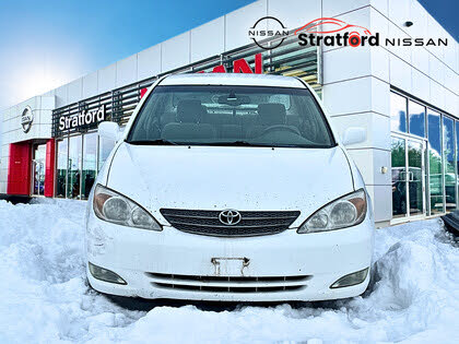 2004 Toyota Camry LE FWD