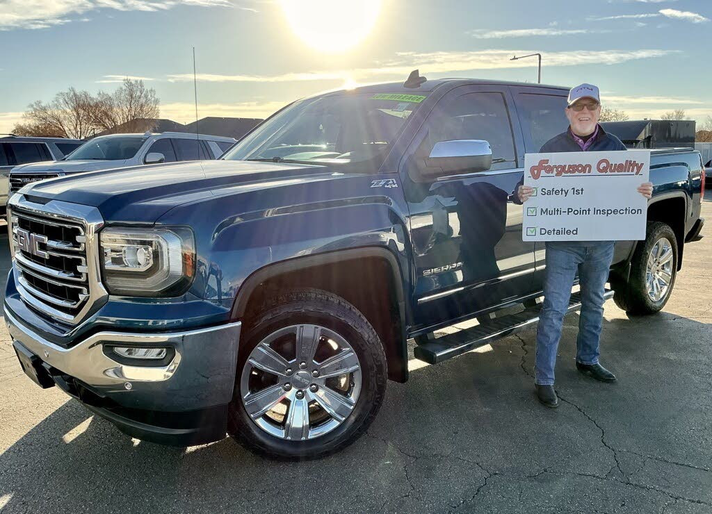 2017 GMC Sierra 1500 SLT Crew Cab 4WD