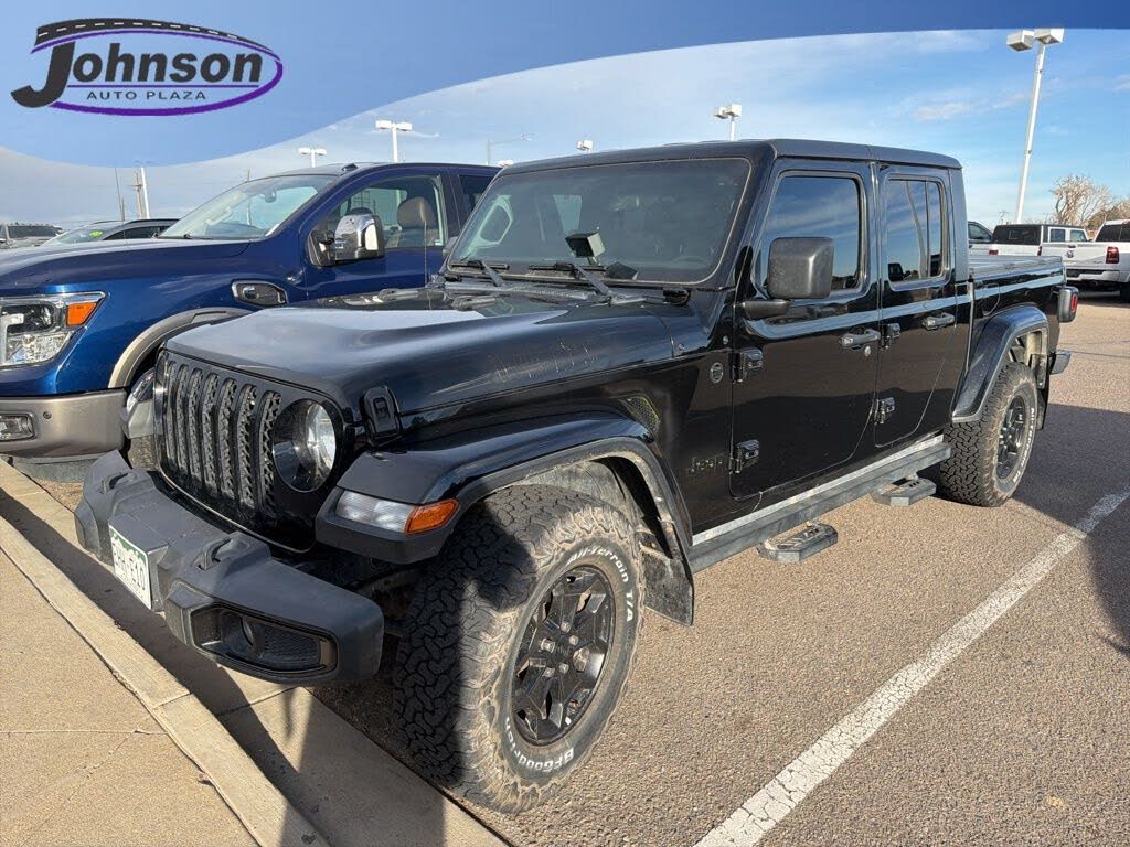 2021 Jeep Gladiator Willys Crew Cab 4WD