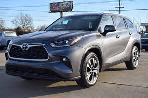 Toyota Highlander XLE FWD