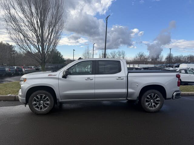 2022 Chevrolet Silverado 1500 RST Crew Cab 4WD