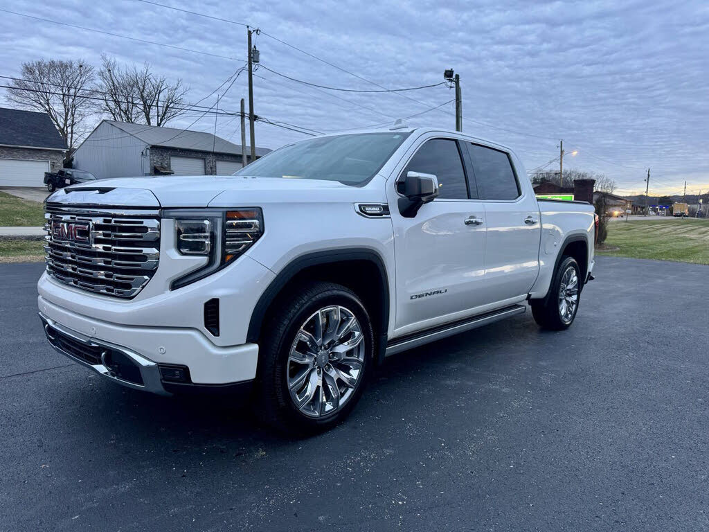 2022 GMC Sierra 1500 Denali Crew Cab 4WD