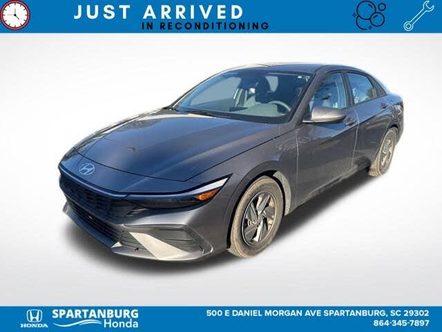 2024 Hyundai Elantra SE FWD