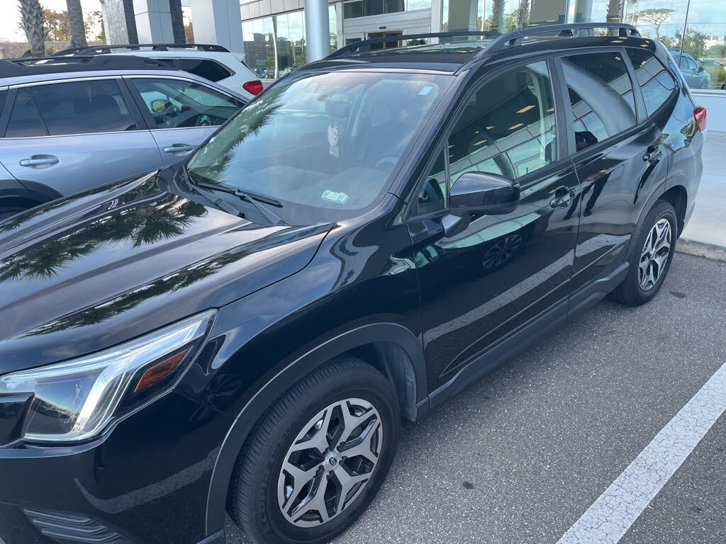 2024 Subaru Forester Premium Crossover AWD