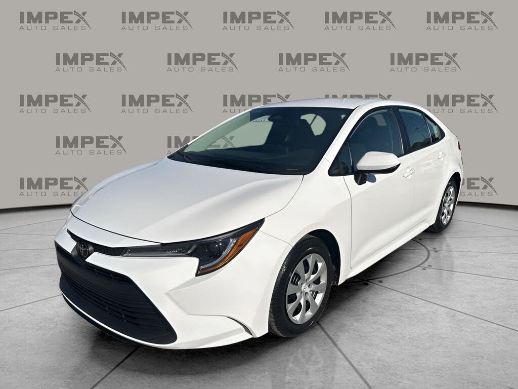 2025 Toyota Corolla LE FWD