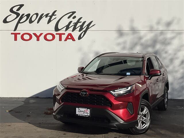 2025 Toyota RAV4 XLE FWD