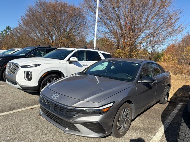 2025 Hyundai Elantra SEL Sport FWD