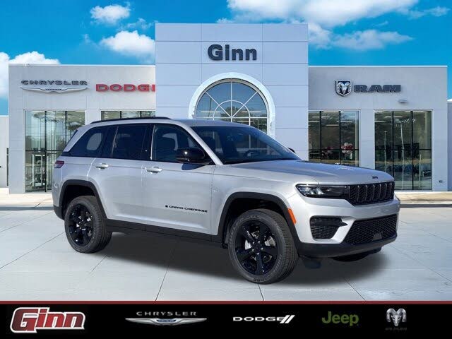 2025 Jeep Grand Cherokee Altitude RWD