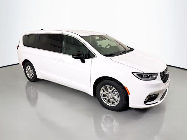 2026 Chrysler Pacifica Select FWD