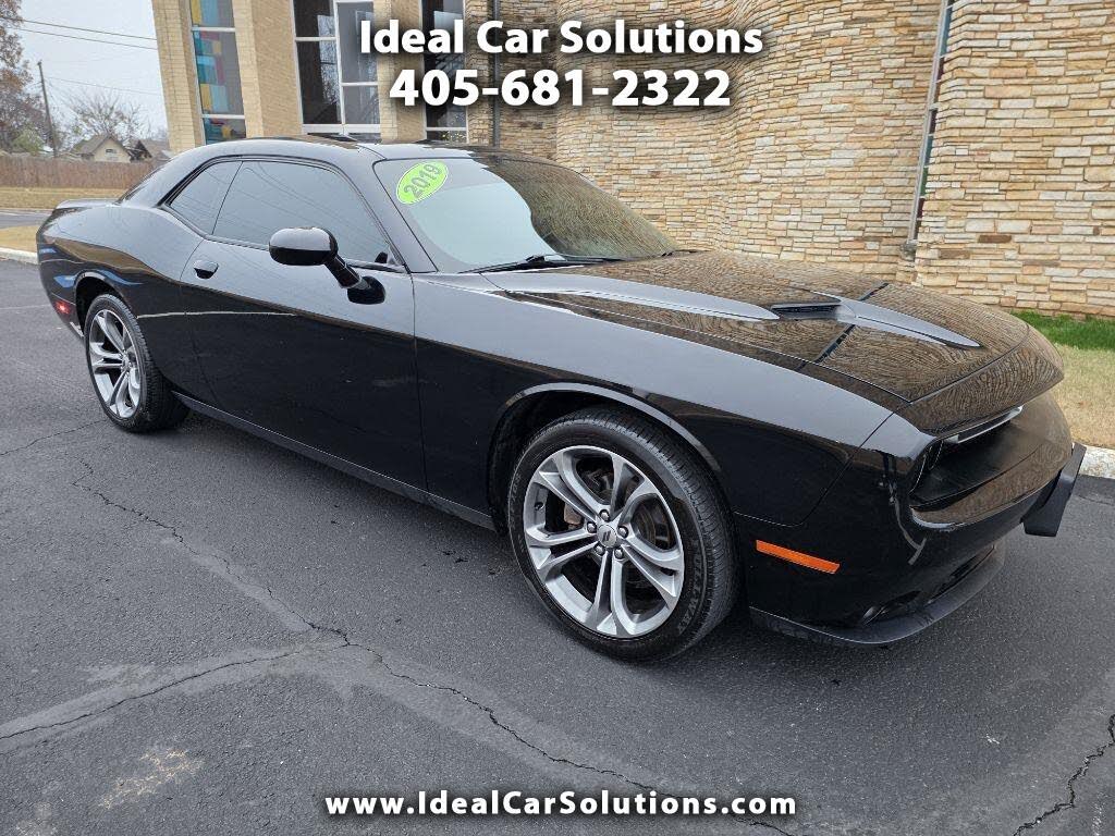 2019 Dodge Challenger SXT RWD