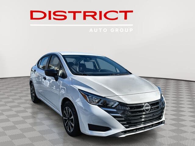 2023 Nissan Versa S FWD