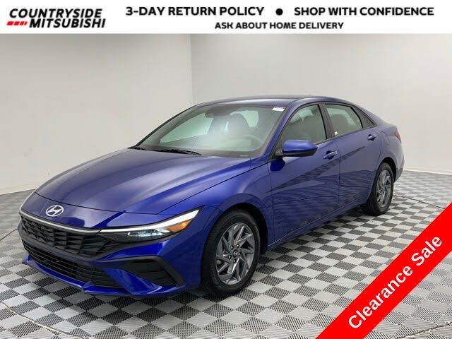2024 Hyundai Elantra SEL FWD