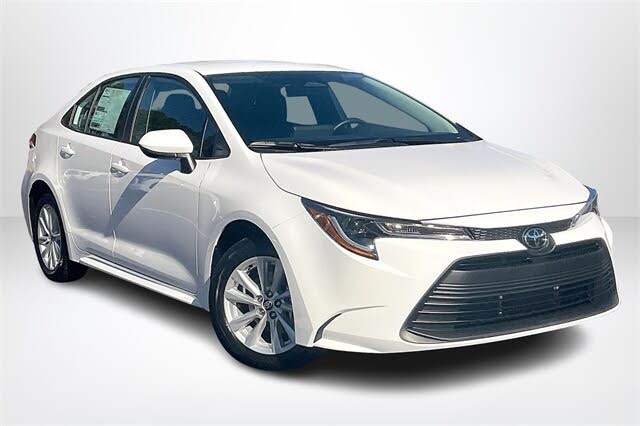 2026 Toyota Corolla LE FWD