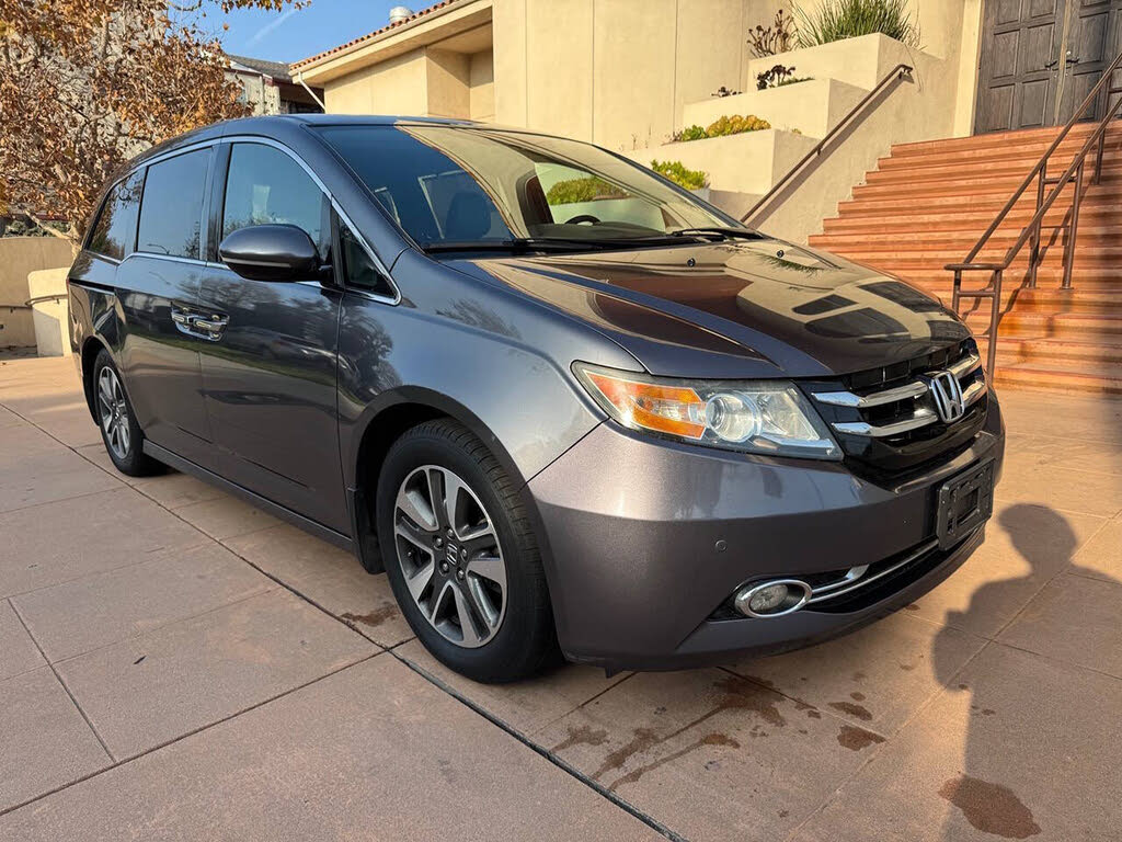 2016 Honda Odyssey Touring Elite FWD