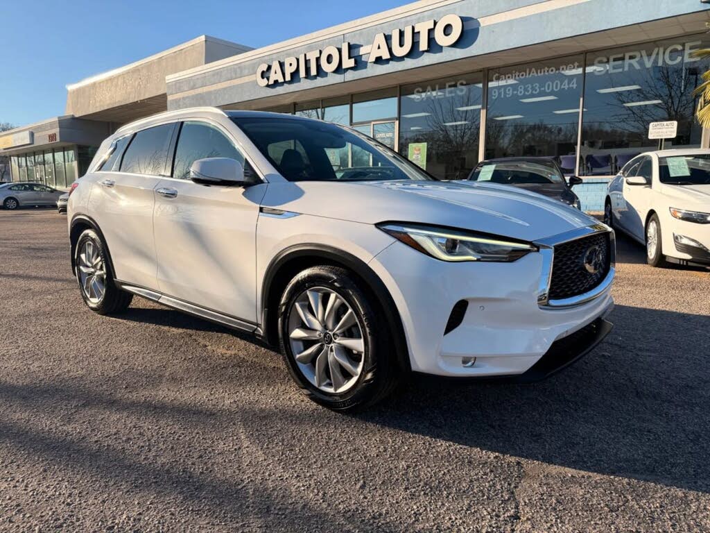 2021 INFINITI QX50 Essential AWD