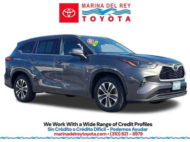 2022 Toyota Highlander XLE FWD