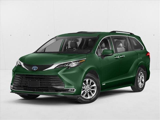 2022 Toyota Sienna XLE 7-Passenger FWD