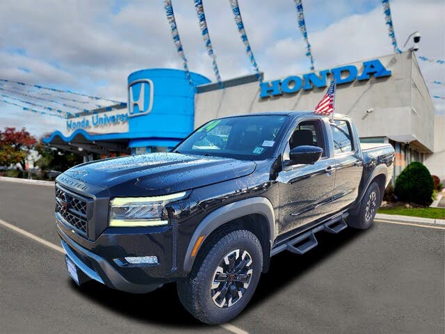 2024 Nissan Frontier PRO-4X Crew Cab 4WD