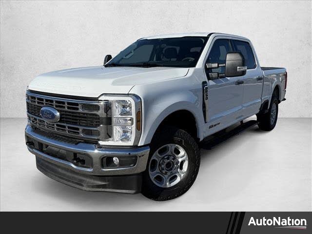 2025 Ford F-250 Super Duty XLT Crew Cab 4WD
