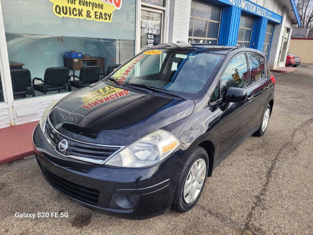 2012 Nissan Versa 1.8 S Hatchback