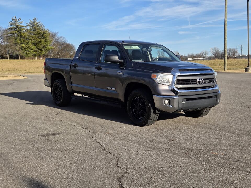 2015 Toyota Tundra SR5 CrewMax 5.7L FFV 4WD
