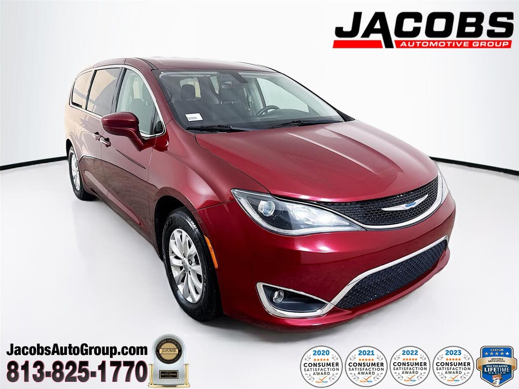 2018 Chrysler Pacifica Touring Plus FWD