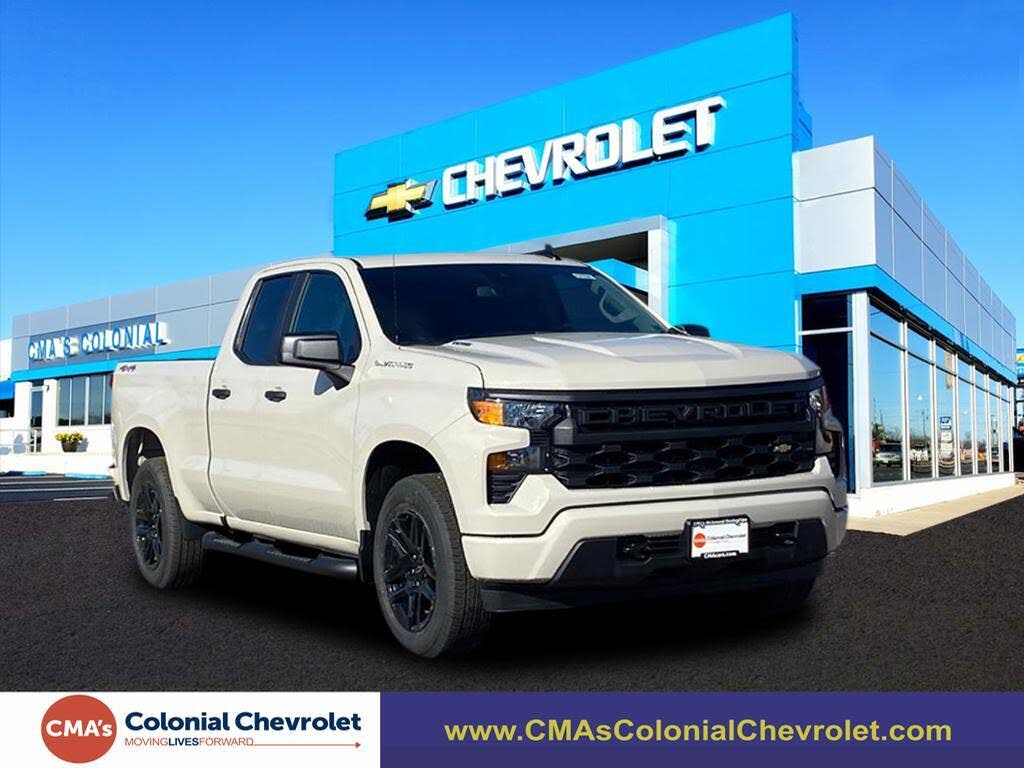 2026 Chevrolet Silverado 1500 Custom Double Cab 4WD