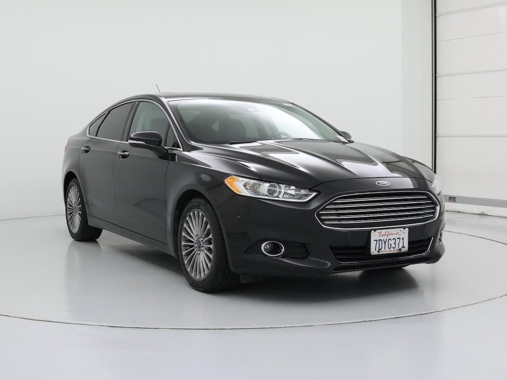 2014 Ford Fusion Hybrid Titanium FWD